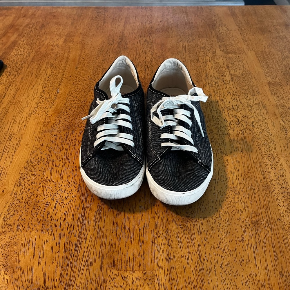 Roxy shoes